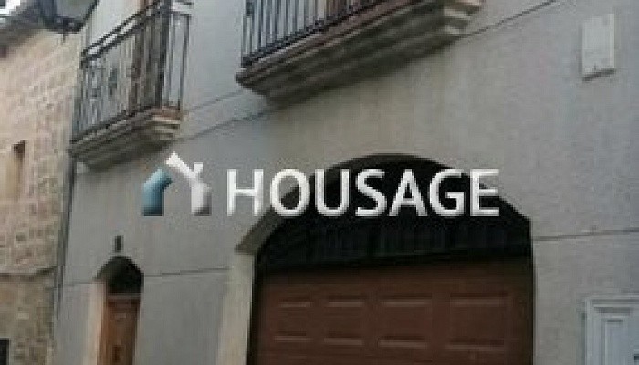 Villa a la venta en la calle C/ Pintor Orbaneja, Úbeda