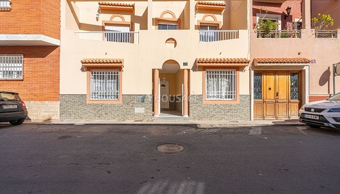 Casa en venta en Almería capital, 133 m²