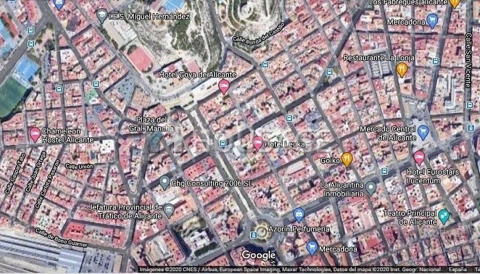 Local de 4 habitaciones en alquiler en Alicante, 1147 m²