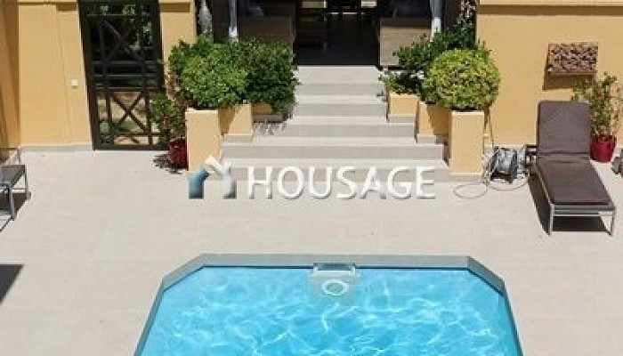Villa de 3 habitaciones en alquiler en Marbella, 295 m²
