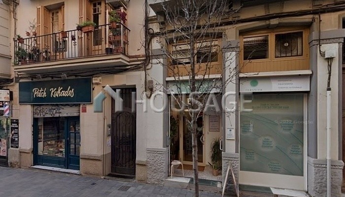 Piso a la venta en la calle C/ Sant Medir - Barrio Sants -, Barcelona