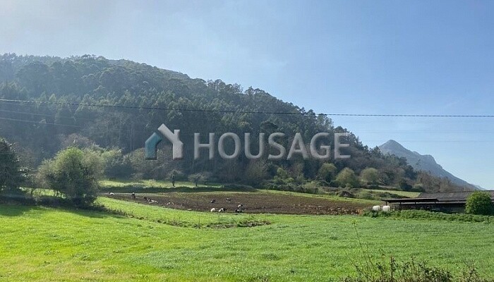 Urban Land Residential for sale for 600€ with 99m2 on sitio de la pasera o rigueta street (Llanes)