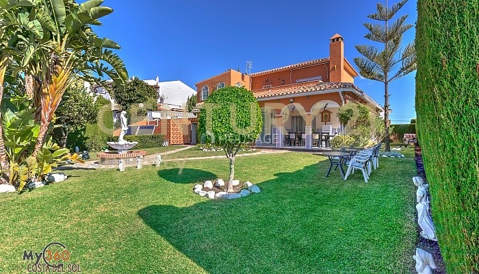 Villa en venta en Mijas, 845 m²