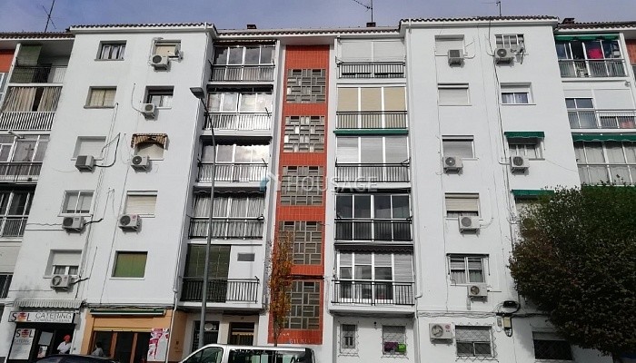 Piso de 3 habitaciones en venta en Cáceres, 74 m²