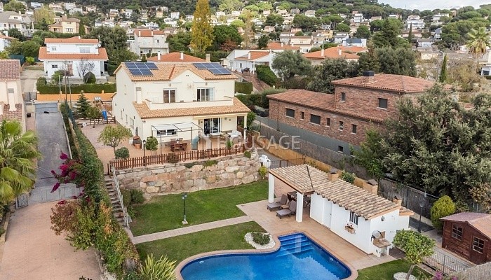 Villa en venta en Caldes de Montbui, 502 m²