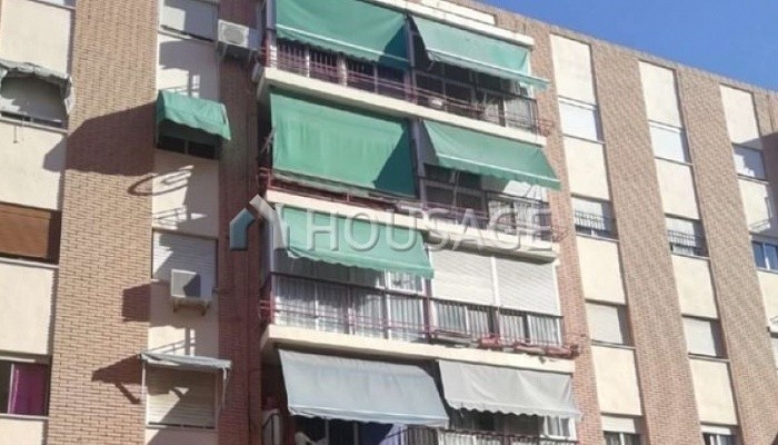 Piso de 3 habitaciones en venta en Alicante