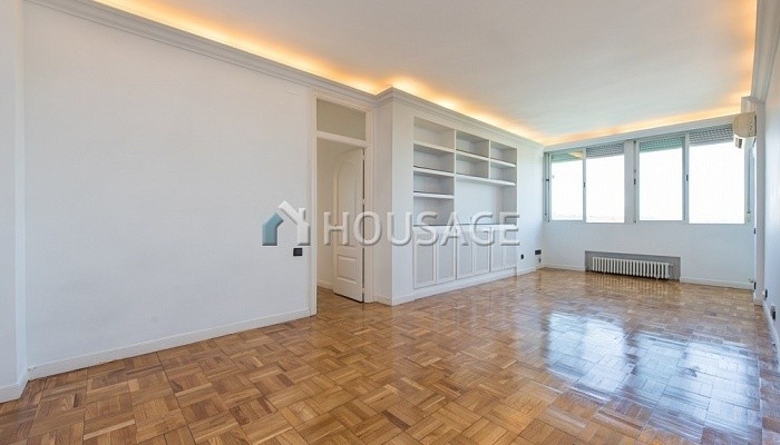 Piso de 3 habitaciones en venta en Madrid, 133 m²