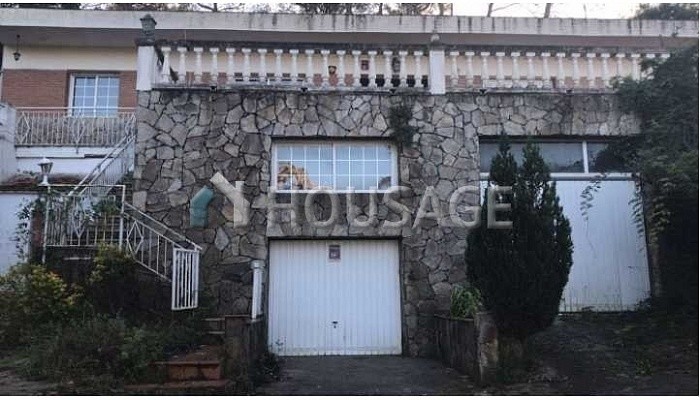 Villa a la venta en la calle C/ Font Bosquina, Torrelles de Llobregat