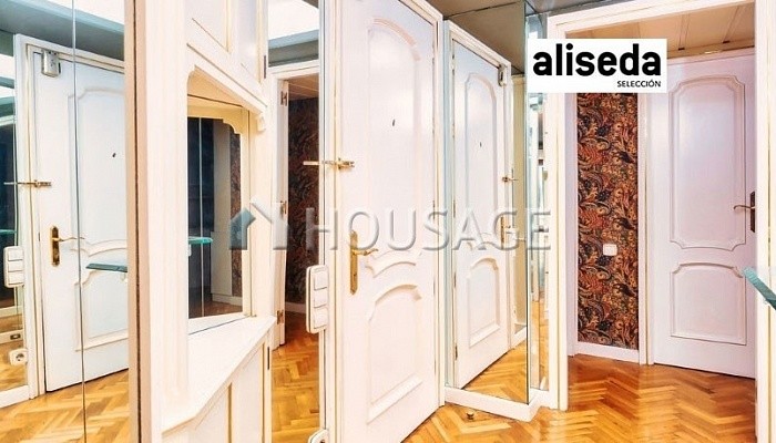 Piso de 3 habitaciones en venta en Barcelona, 80 m²