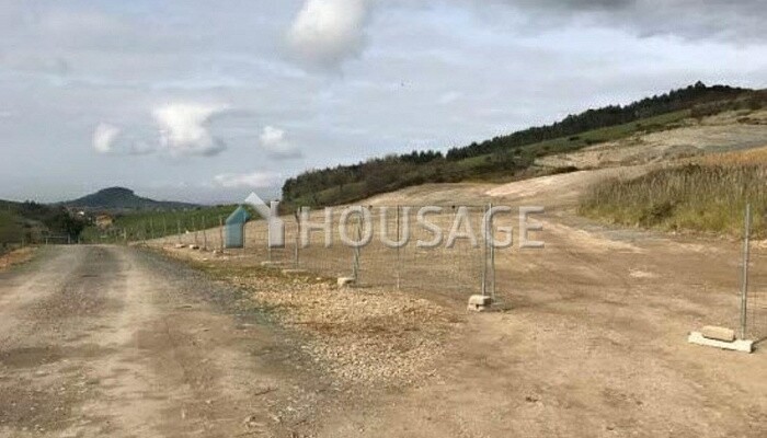 99m2-urban Land Residential for sale for 1.670€ located in alto del cuco mod c parc vh2 street. Piélagos
