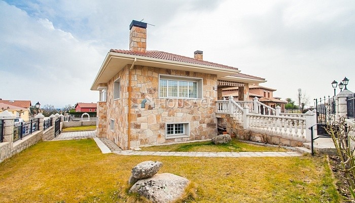 Villa en venta en La Cabrera, 452 m²