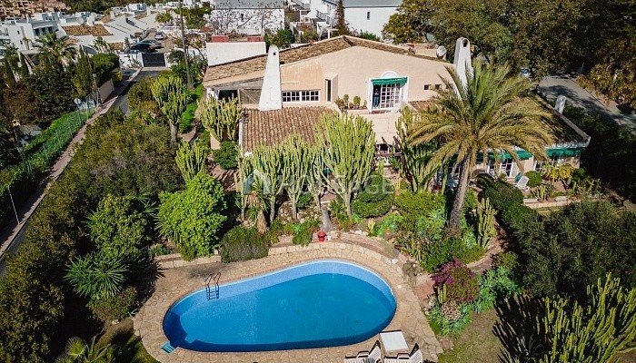 Villa en venta en Estepona, 920 m²