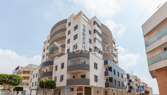 Piso de 3 habitaciones en venta en Almería capital, 84 m²