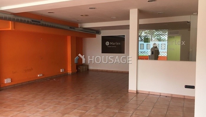 Local de 4 habitaciones en venta en Esplugas de Llobregat, 150 m²