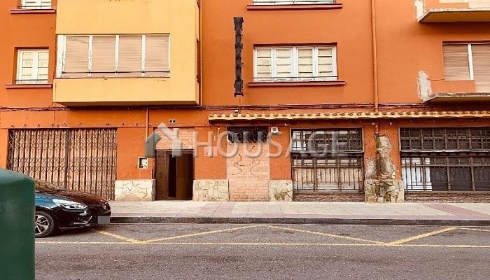 Piso de 3 habitaciones en venta en Burgos, 324 m²