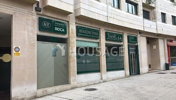 Local en venta en Oviedo, 294 m²