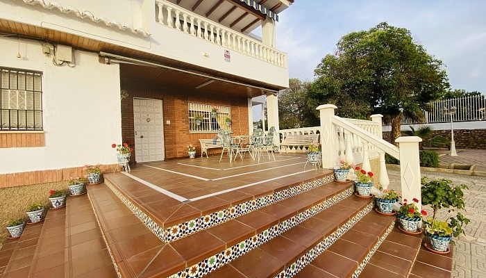 Villa en venta en Guadix, 1.9 m²