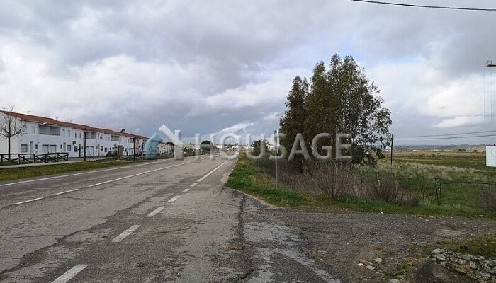 99m2-urban Land Residential for 76.560€ located in sector ue-40 padrochano de vargas street. Plasencia
