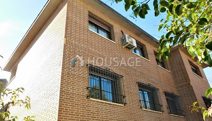 Villa de 7 habitaciones en venta en Madrid, 484 m²