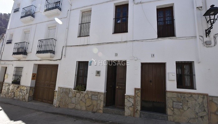 Adosado de 4 habitaciones en venta en El Gastor, 130 m²