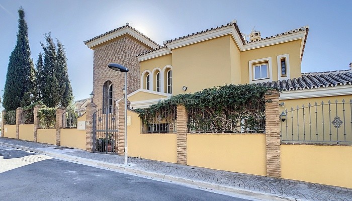 Villa en venta en Benalmádena, 564 m²