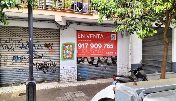 Local en venta en Valencia, 293 m²