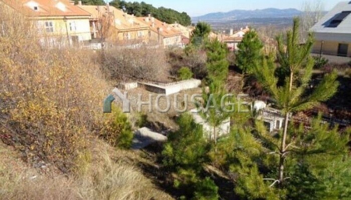Urban Land Residential for sale located in fray luis de leon street (San Lorenzo de El Escorial) for 58.000€ with 98m2