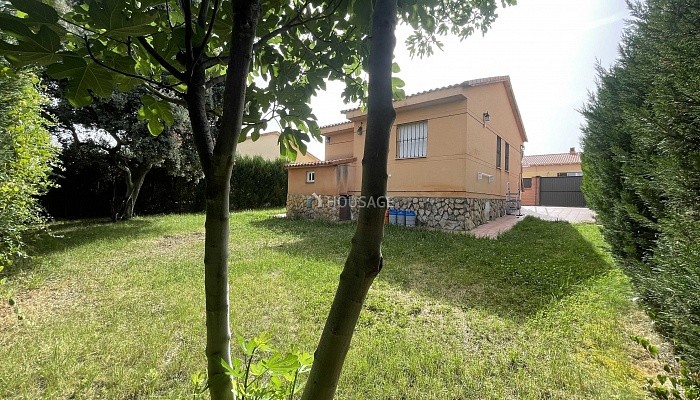 Villa en venta en Loranca de Tajuña, 77 m²