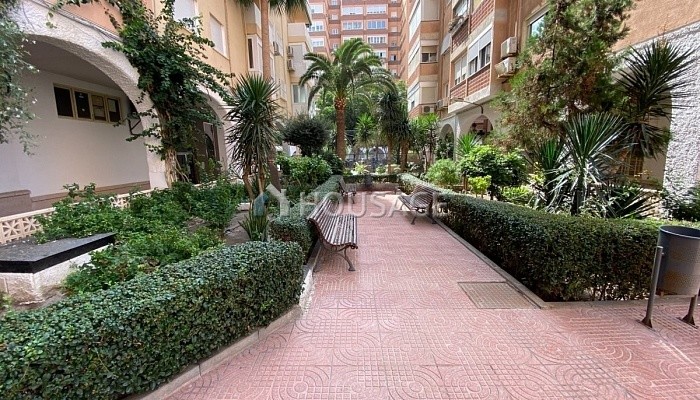 Piso en venta en Almería capital, 78 m²