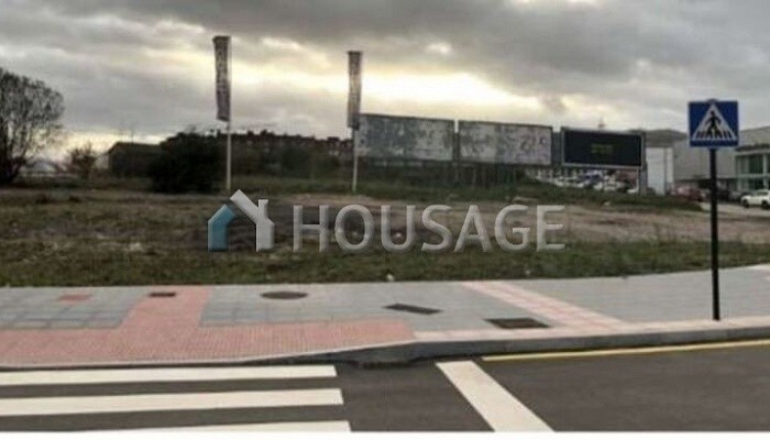 Urban Land Residential for sale in unidad actuacion 14 ((uh:74/ ovp-3/ nc) poligono 103 street (Siero) for 780.000€ with 1.880m2