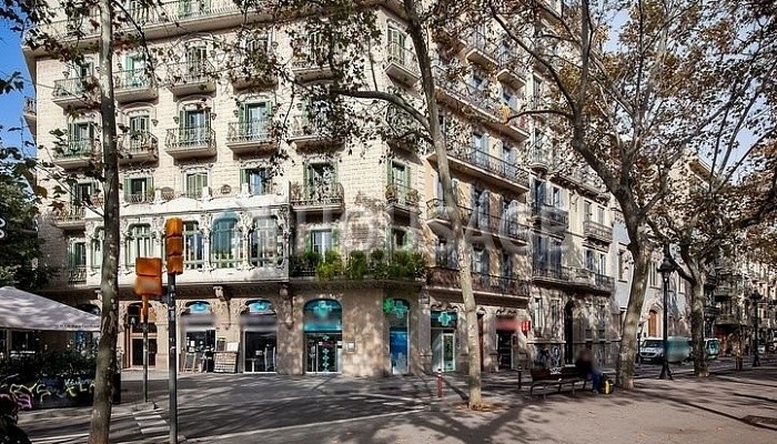 Piso a la venta en la calle Avda. Gran Via de les Corts Catalanes, Barcelona