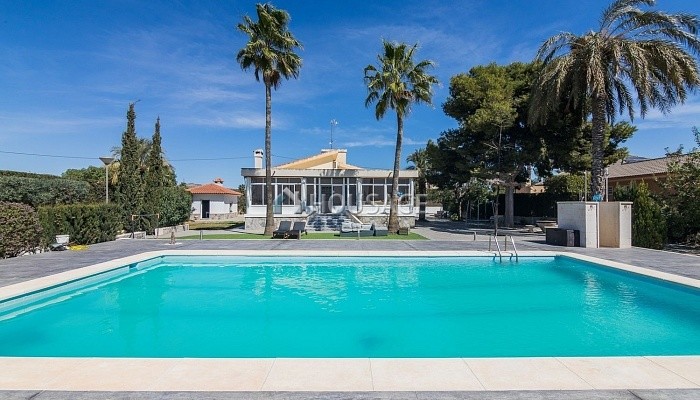 Villa en venta en Elche, 315 m²