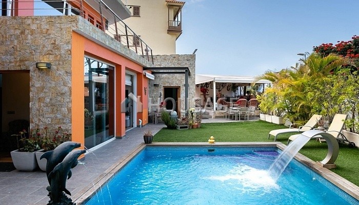 Villa de 4 habitaciones en venta en Las Palmas de Gran Canaria, 320 m²