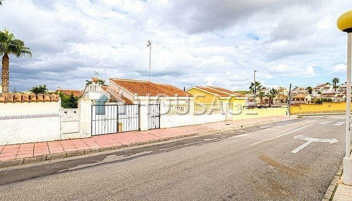 Villa a la venta en la calle C/ Peña Prieta, Rojales