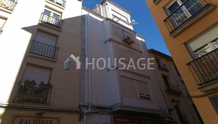 Piso de 4 habitaciones en venta en Zaragoza