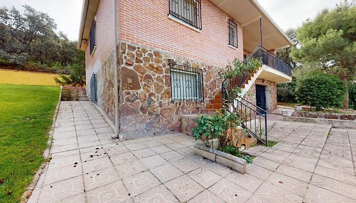 Villa en venta en El Casar, 283 m²