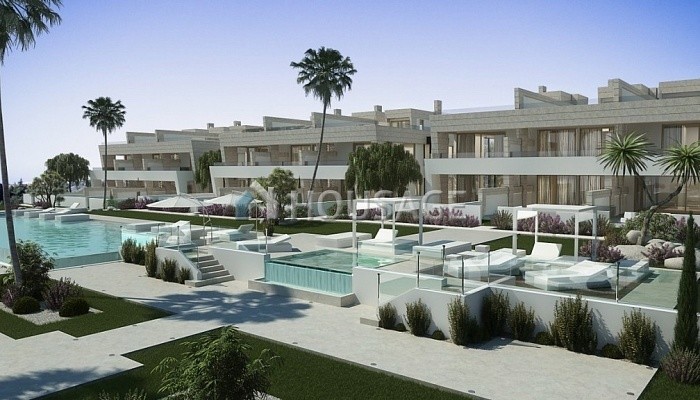Piso de 4 habitaciones en venta en Marbella