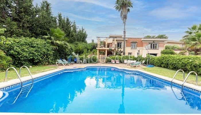Villa a la venta en la calle Decano Juan Rafael De Lara 3, Málaga