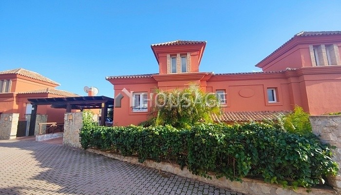 Villa de 4 habitaciones en venta en Marbella, 214 m²