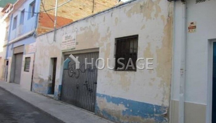 Urban Land Residential for sale for 305.900€ with 269m2 located on benisa street. Dénia