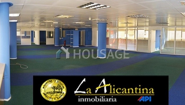 Oficina de 4 habitaciones en alquiler en Alicante