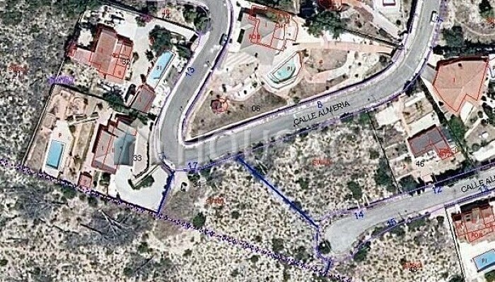 Urban Land Residential for sale on almeria street (Chiva) for 68.000€ with 1.050m2