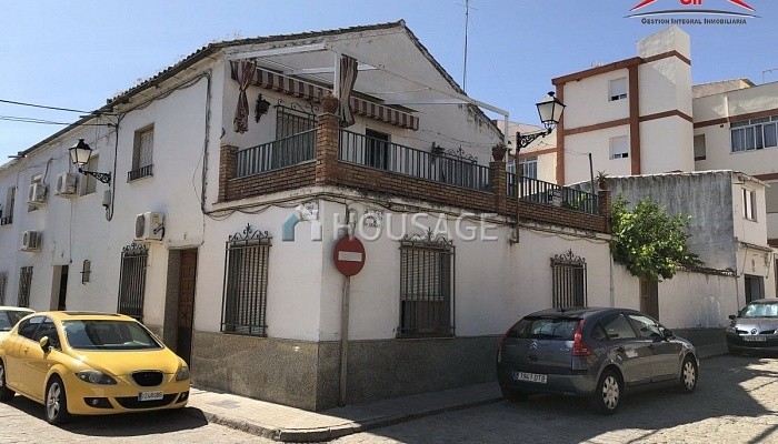 Casa de 4 habitaciones en venta en Marmolejo