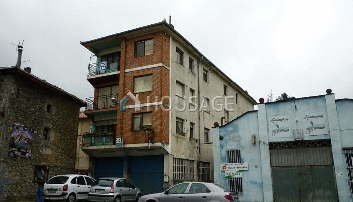 Piso de 3 habitaciones en venta en Ramales de la Victoria, 103 m²