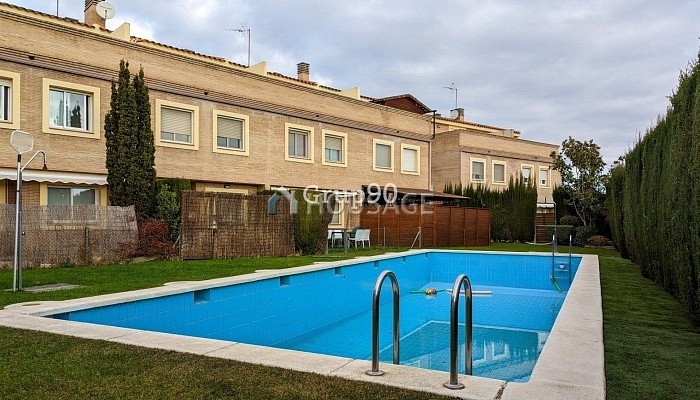 Villa en venta en Benavent de Segrià, 230 m²