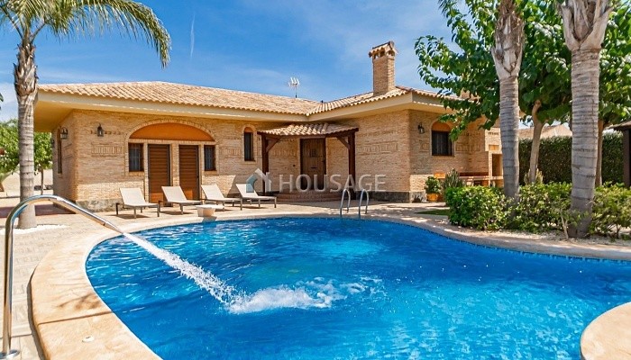Villa en venta en Sant Vicent del Raspeig, 739 m²