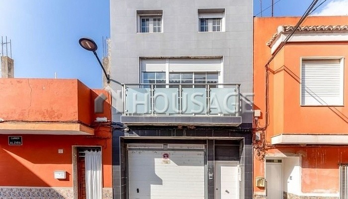 Casa a la venta en la calle C/ Alzira, Riola