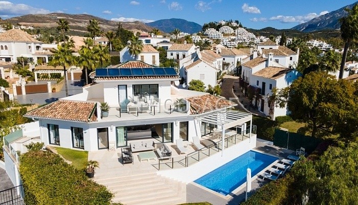 Villa de 5 habitaciones en venta en Marbella, 397 m²