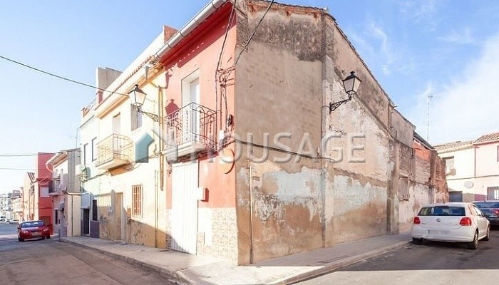 Casa a la venta en la calle C/ Santo Domingo., Carcagente