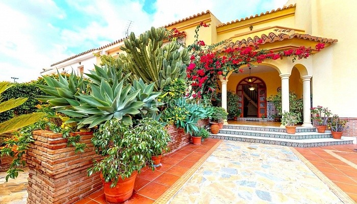Villa en venta en Fuengirola, 254 m²